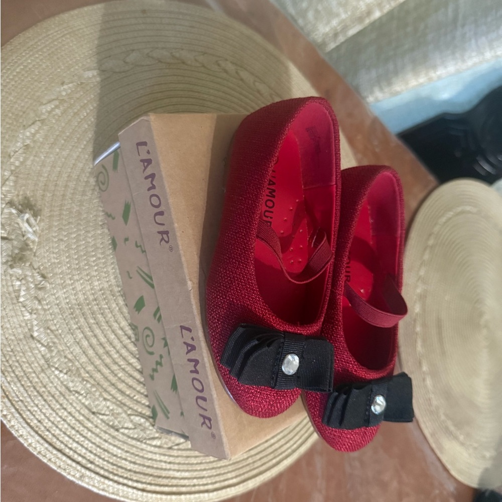 L'Amour Sparkling Red Dress Shoes with Black Bow